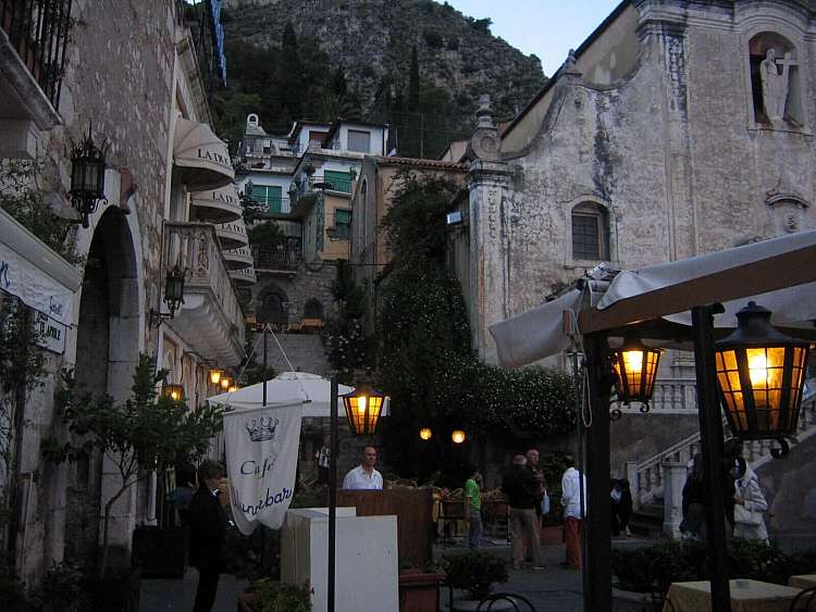€ 425 Self drive a Palermo e Taormina - 7 giorni / 6 notti